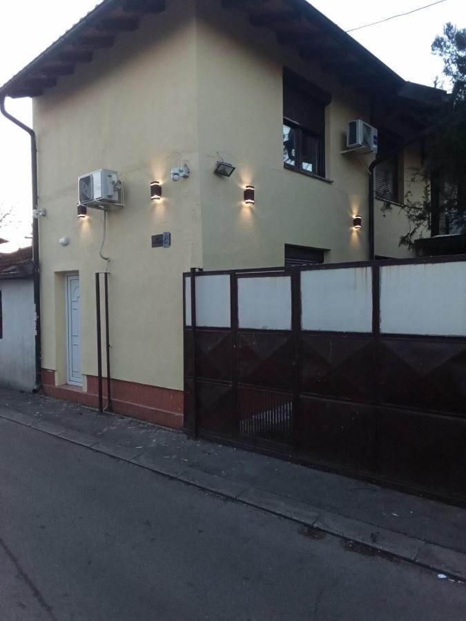 Apartman En Dusanovac Dış mekan fotoğraf