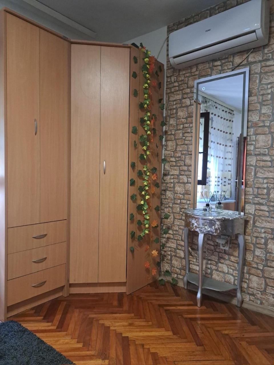 Apartman En Dusanovac Dış mekan fotoğraf